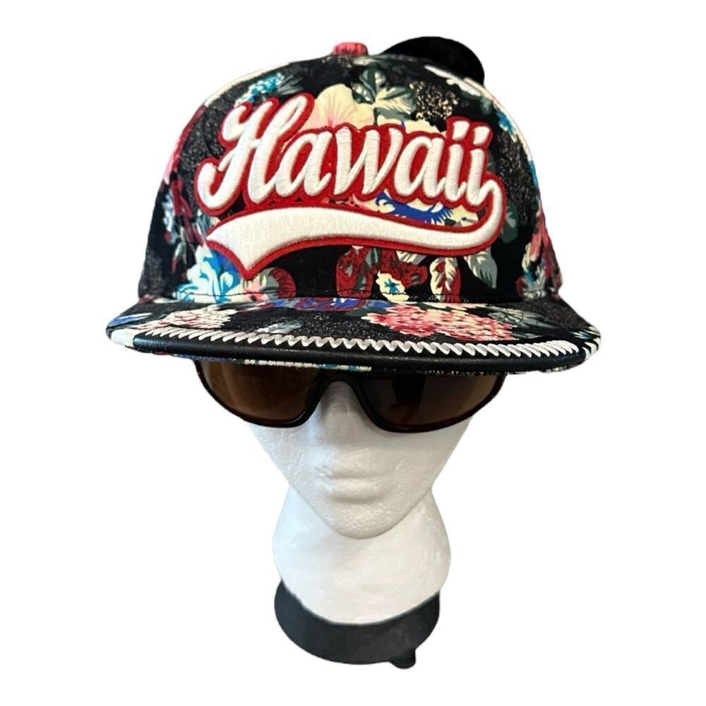 Robin Ruth Hawaii hat , baseball style cap flower’s floral Hawaiian 🌺